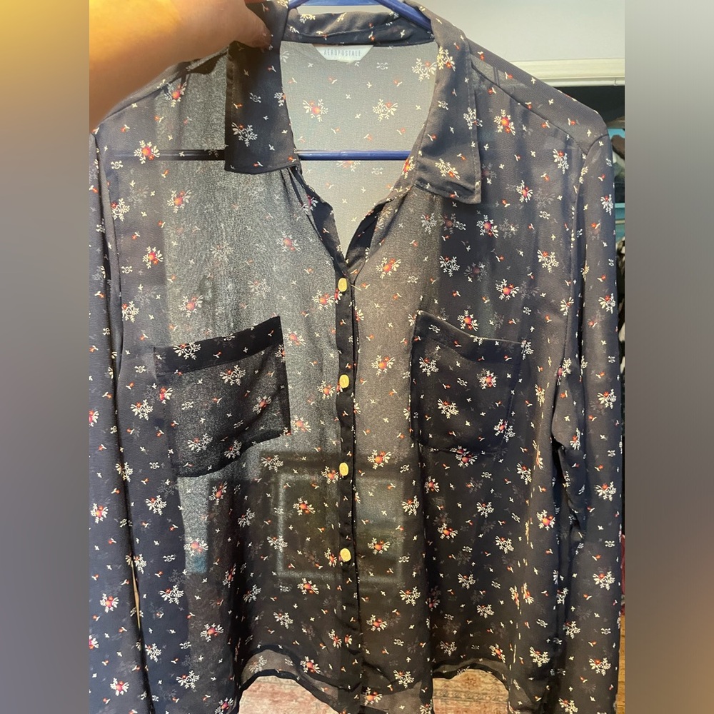 Aeropostale sheer floral cropped button up top. Size Large.